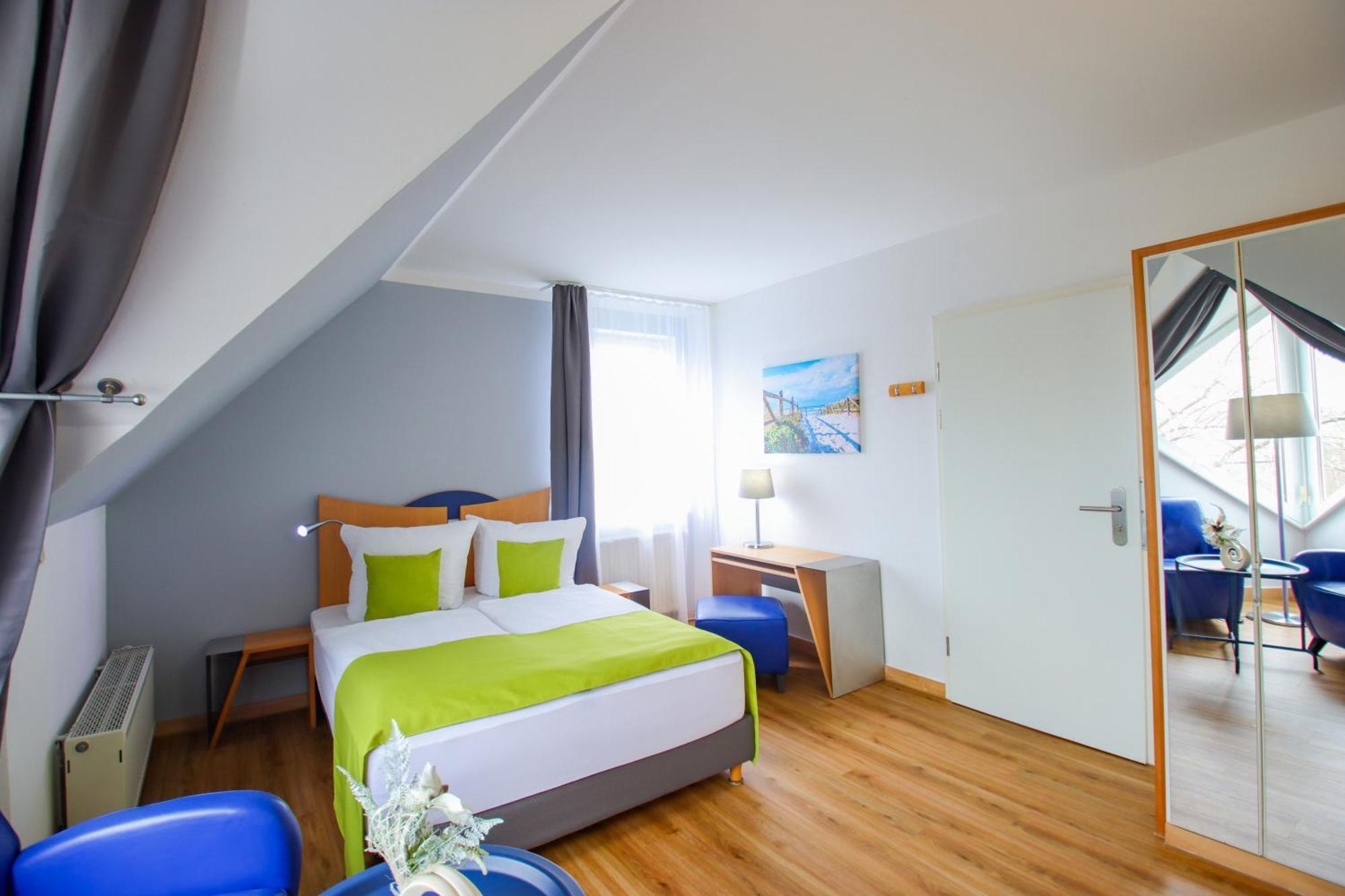 Inselhotel Kleiner Bodden Buschvitz Екстер'єр фото